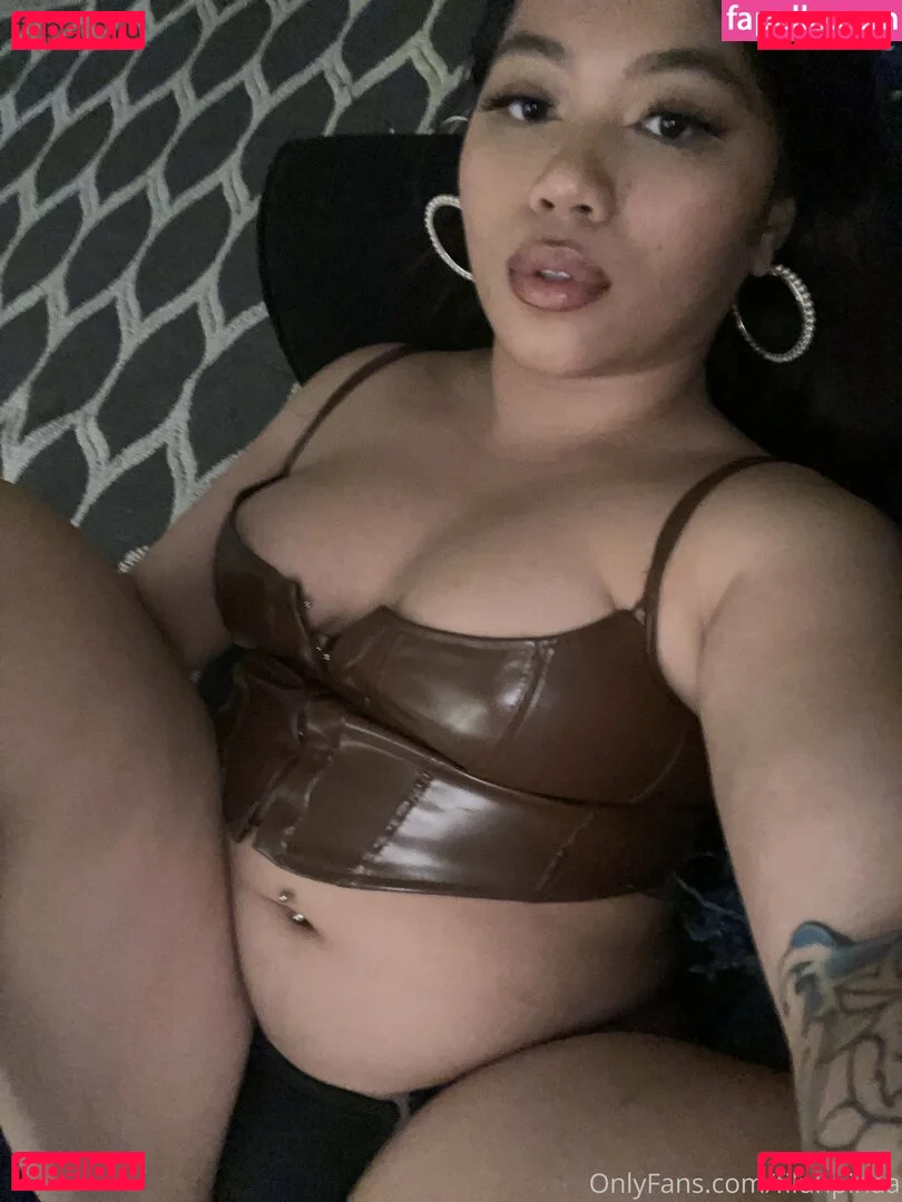 filuhpinaa Onlyfans Photo Gallery 