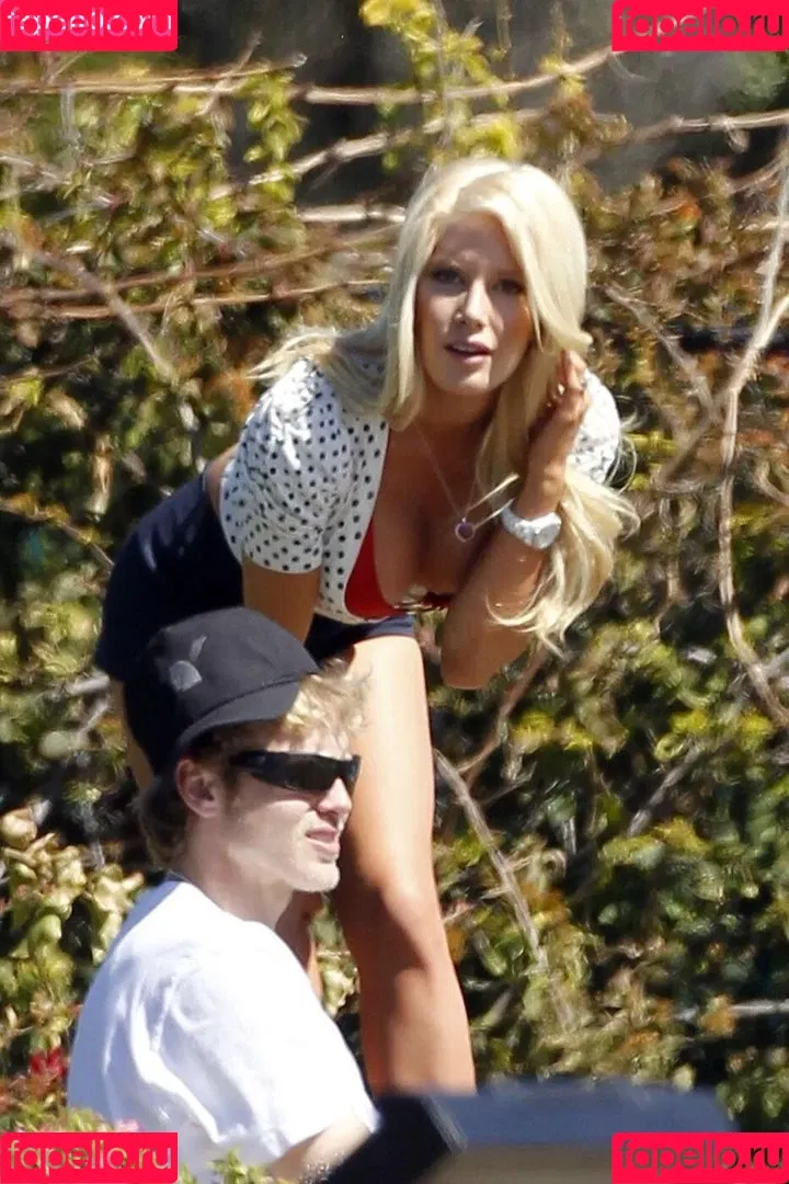 Heidi Montag Onlyfans Photo Gallery 