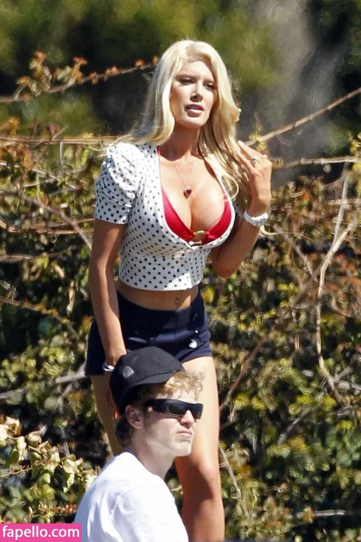 Heidi Montag Onlyfans Photo Gallery 