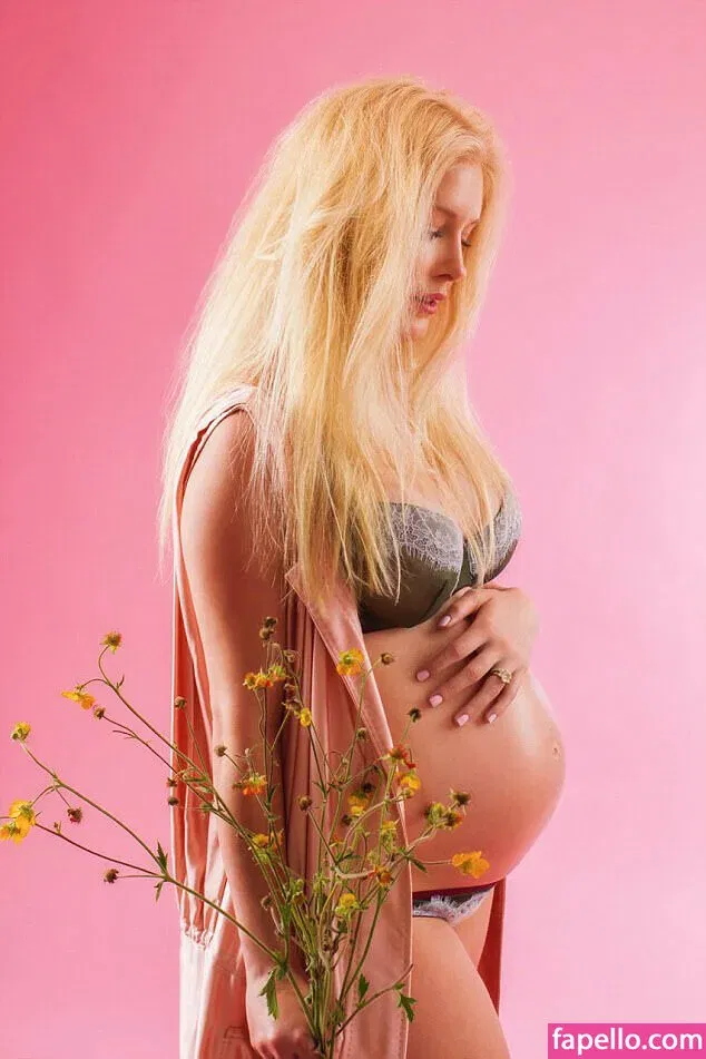 Heidi Montag Onlyfans Photo Gallery 