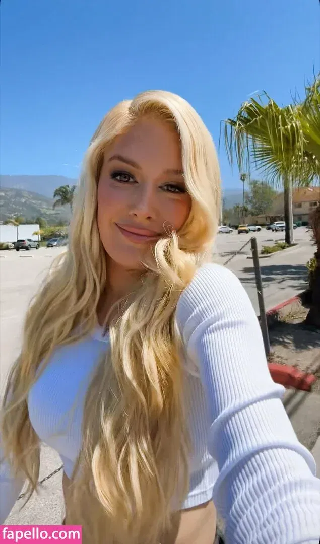 Heidi Montag Onlyfans Photo Gallery 