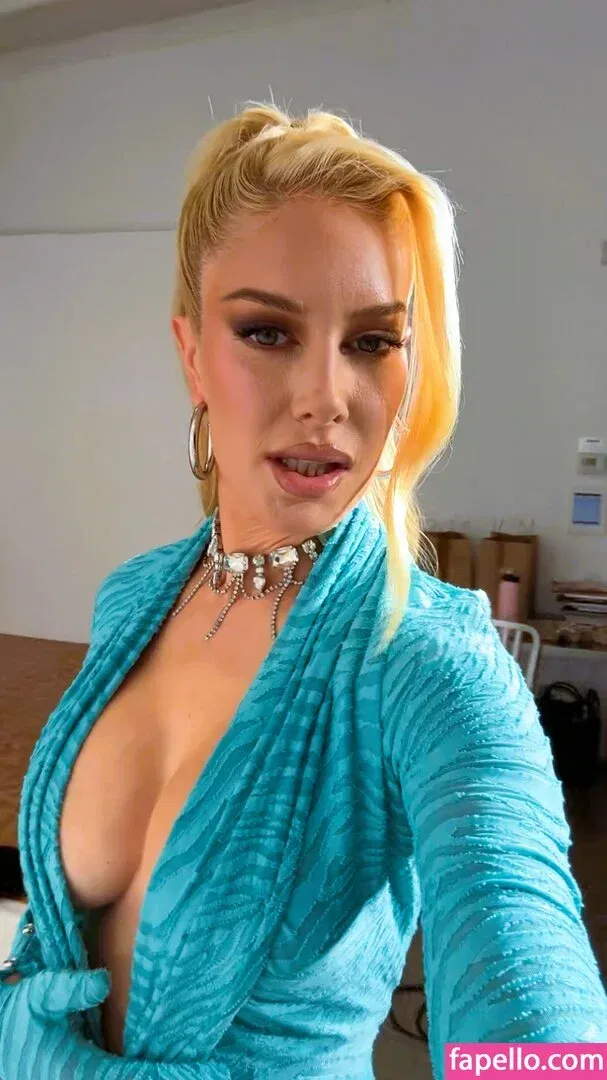 Heidi Montag Onlyfans Photo Gallery 