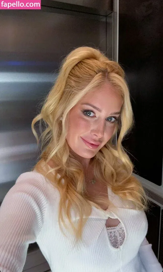 Heidi Montag Onlyfans Photo Gallery 