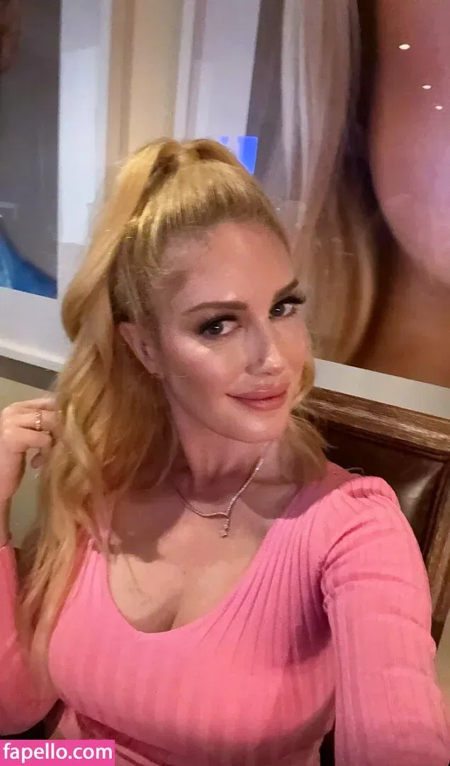 Heidi Montag Onlyfans Photo Gallery 