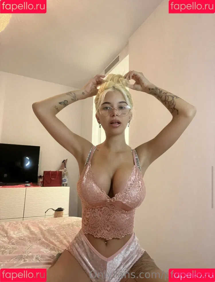 Patty-cakes Onlyfans Photo Gallery 