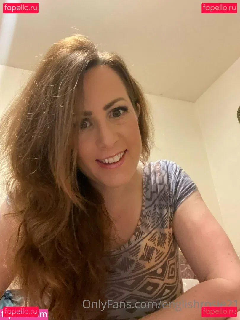 englishrosie21 Onlyfans Photo Gallery 