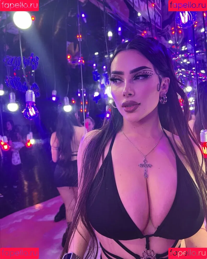 Vaimonroe Onlyfans Photo Gallery 
