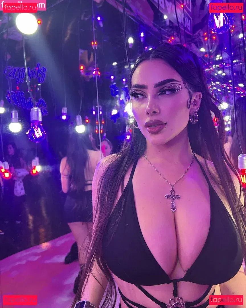 Vaimonroe Onlyfans Photo Gallery 