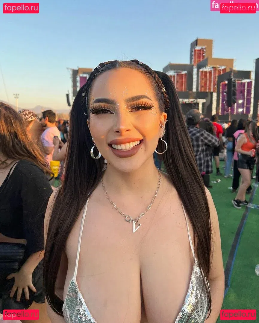 Vaimonroe Onlyfans Photo Gallery 