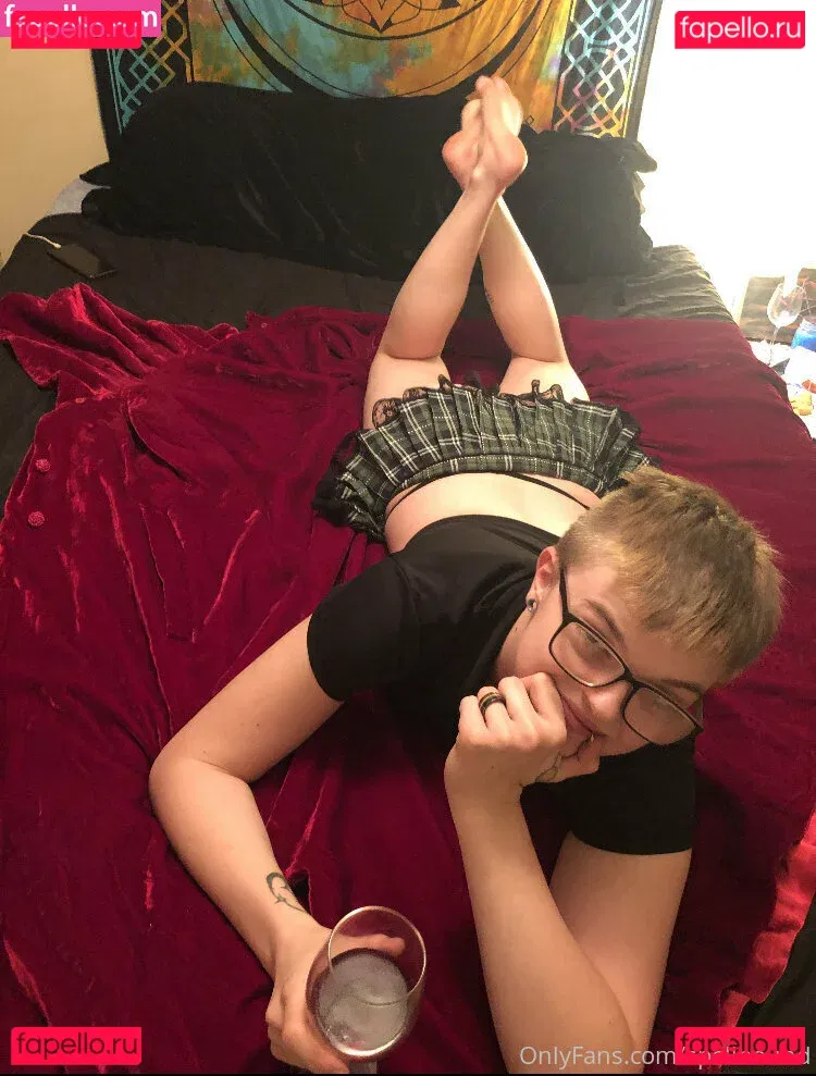 Spellbound Onlyfans Photo Gallery 