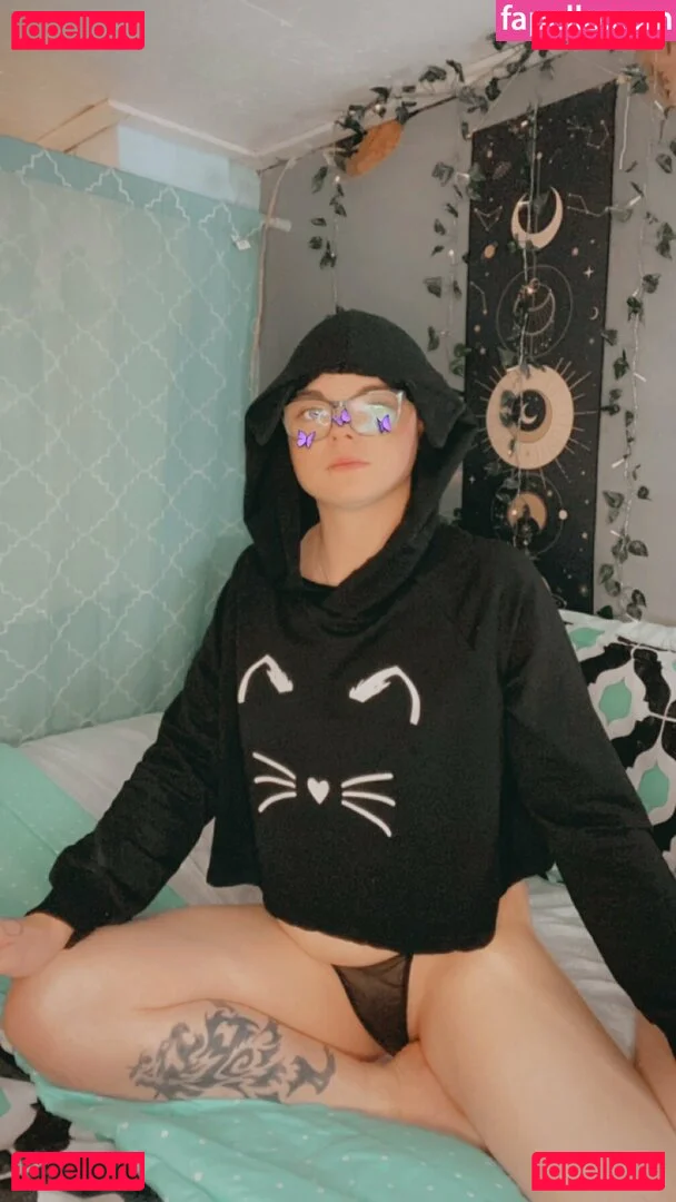 Spellbound Onlyfans Photo Gallery 