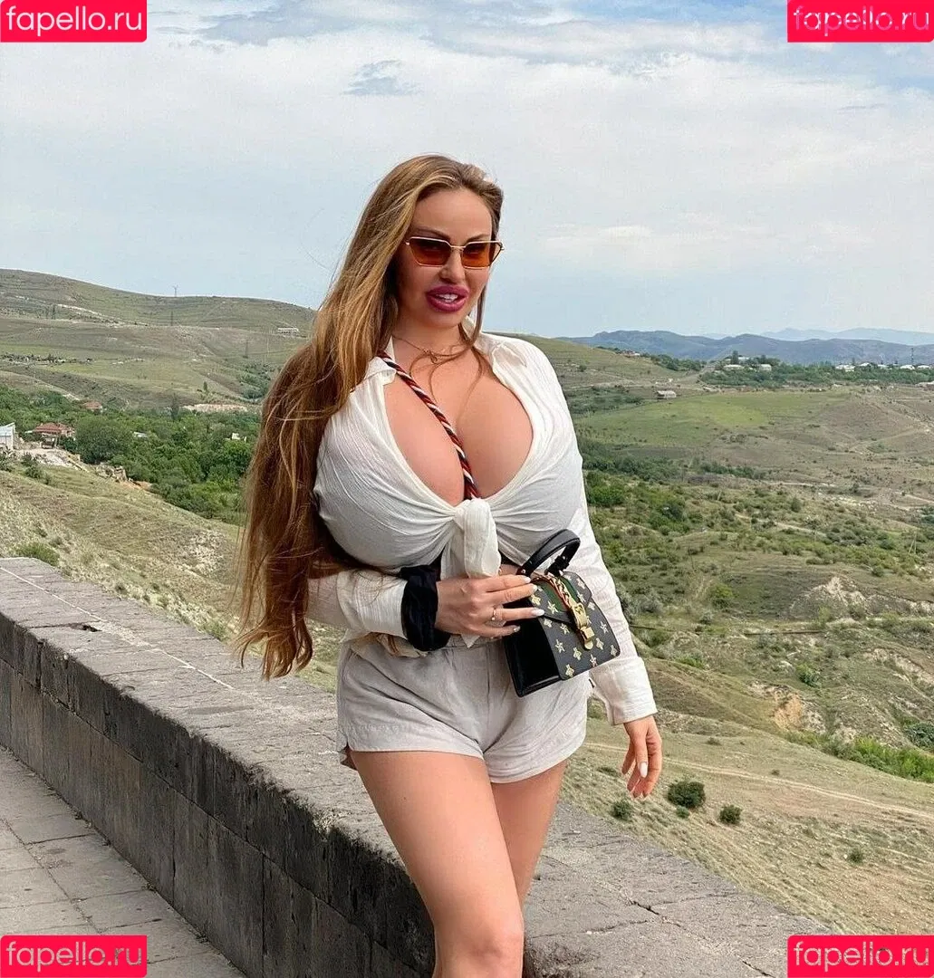 Tanya Fogelman Onlyfans Photo Gallery 