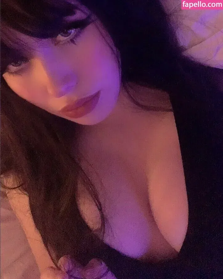 sinnnsro Onlyfans Photo Gallery 