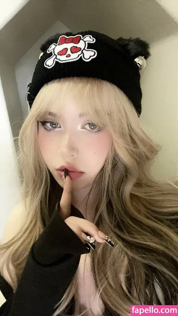 sinnnsro Onlyfans Photo Gallery 