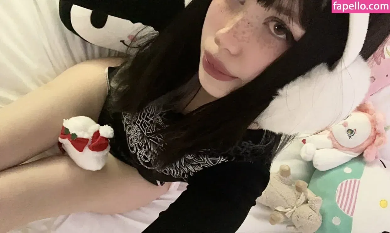 sinnnsro Onlyfans Photo Gallery 