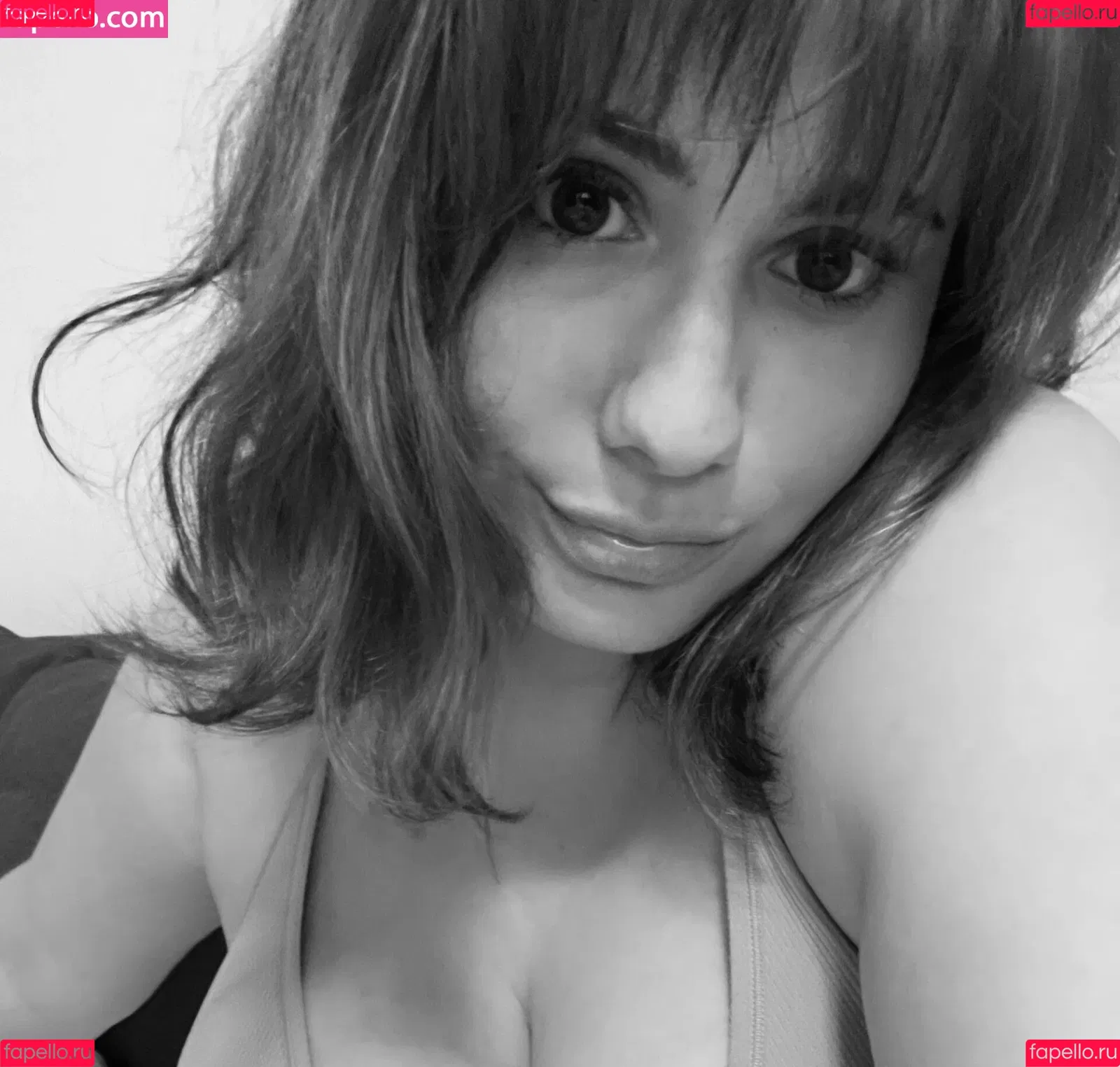 LillyBehave Onlyfans Photo Gallery 