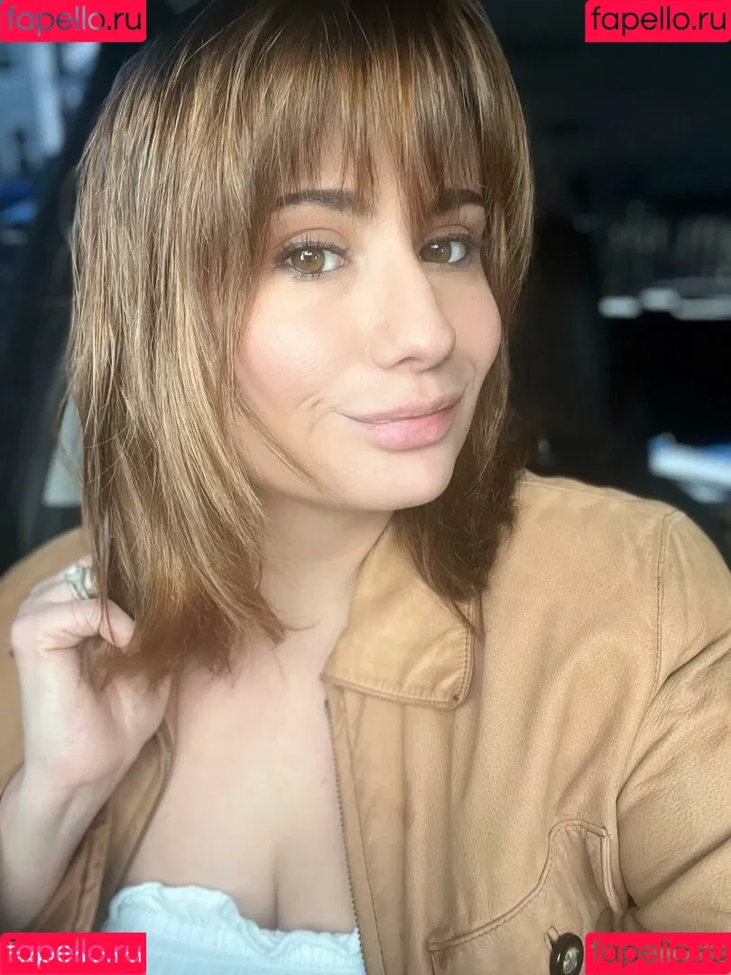LillyBehave Onlyfans Photo Gallery 
