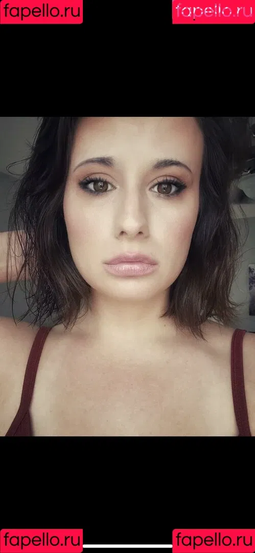 LillyBehave Onlyfans Photo Gallery 