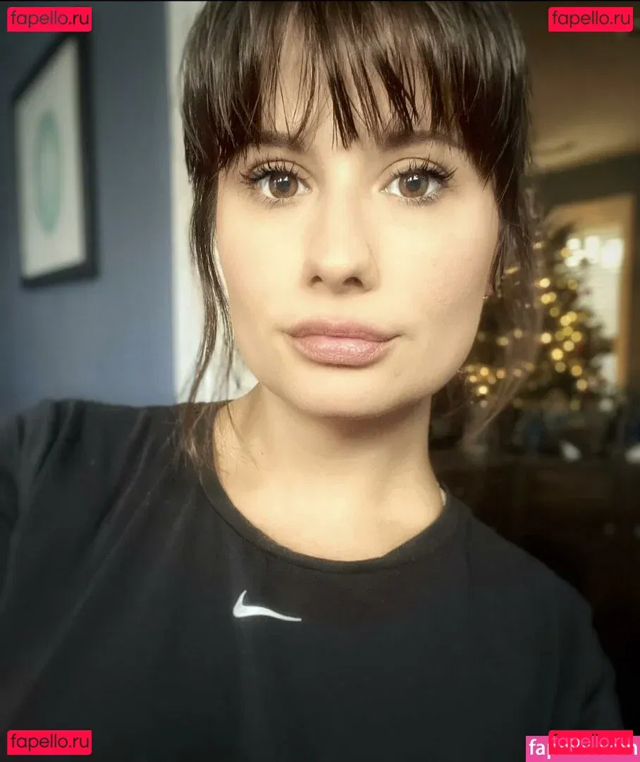 LillyBehave Onlyfans Photo Gallery 