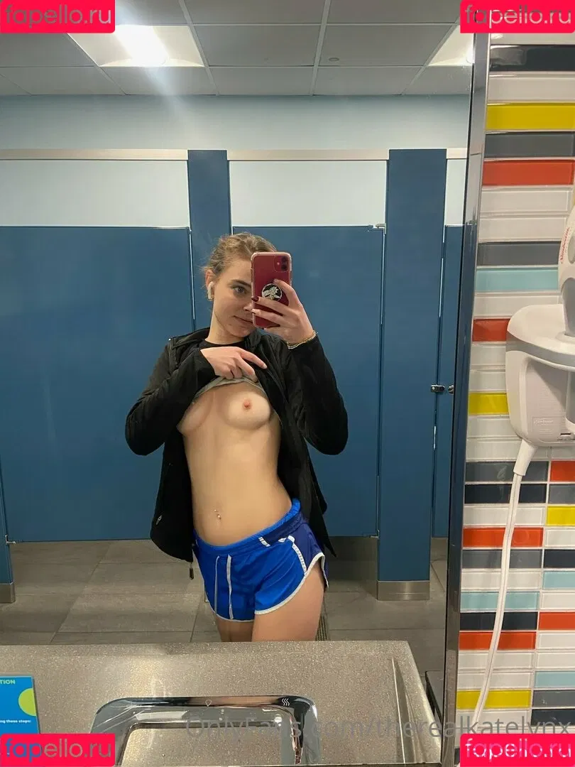 realkatelynx Onlyfans Photo Gallery 