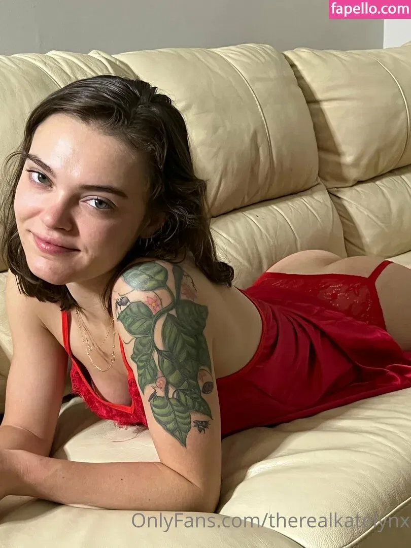 realkatelynx Onlyfans Photo Gallery 
