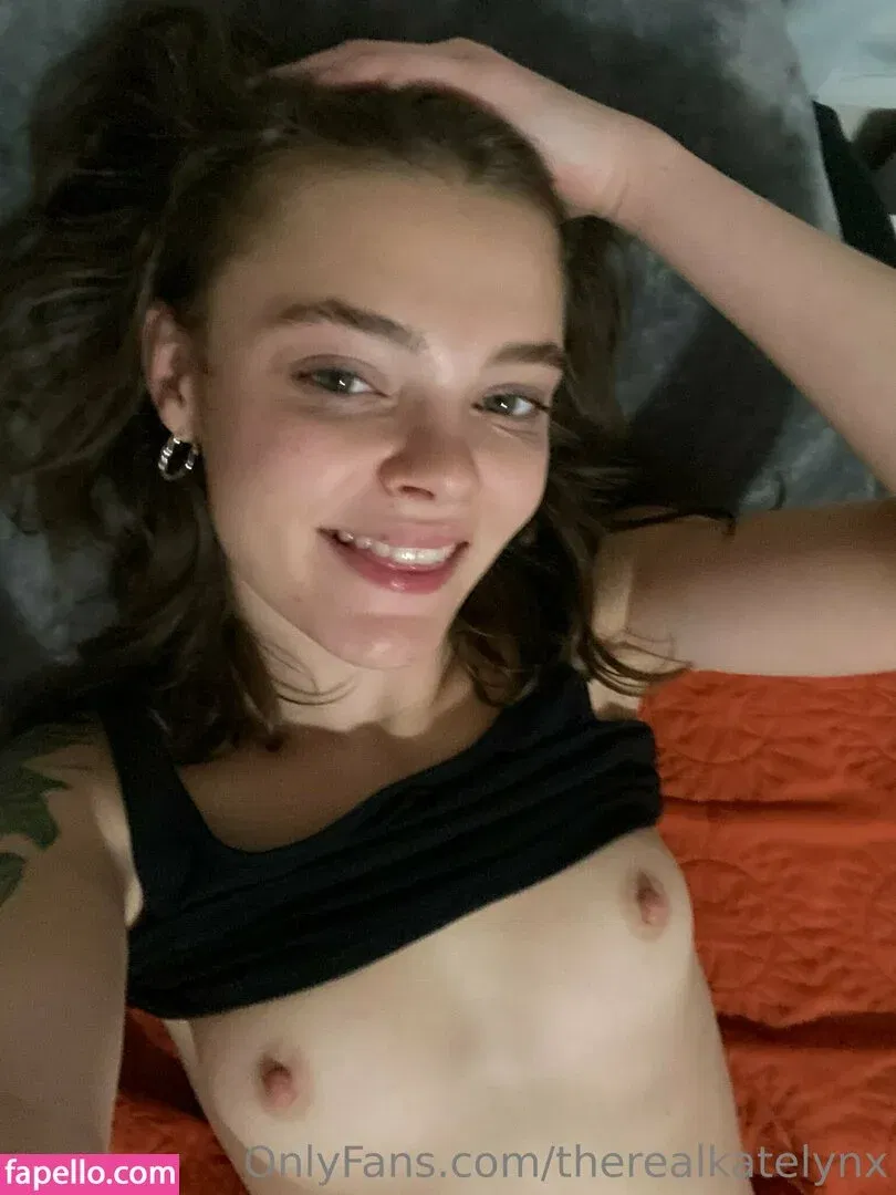 realkatelynx Onlyfans Photo Gallery 