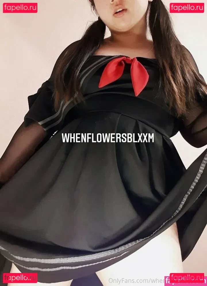 whenflowersbloom Onlyfans Photo Gallery 