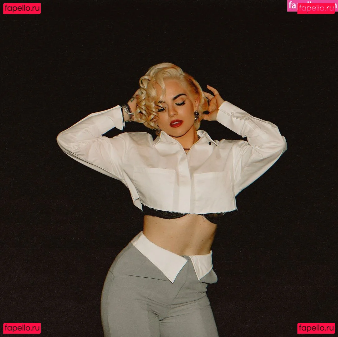 Joanna Jojo Levesque Onlyfans Photo Gallery 