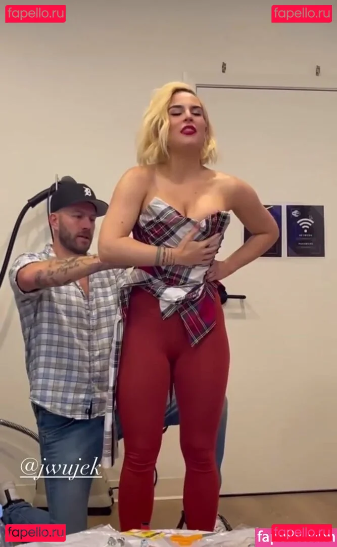 Joanna Jojo Levesque Onlyfans Photo Gallery 