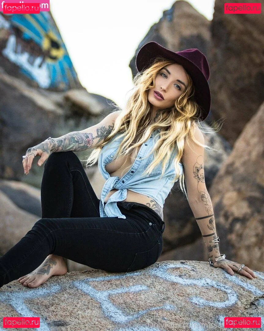 missamandajean Onlyfans Photo Gallery 