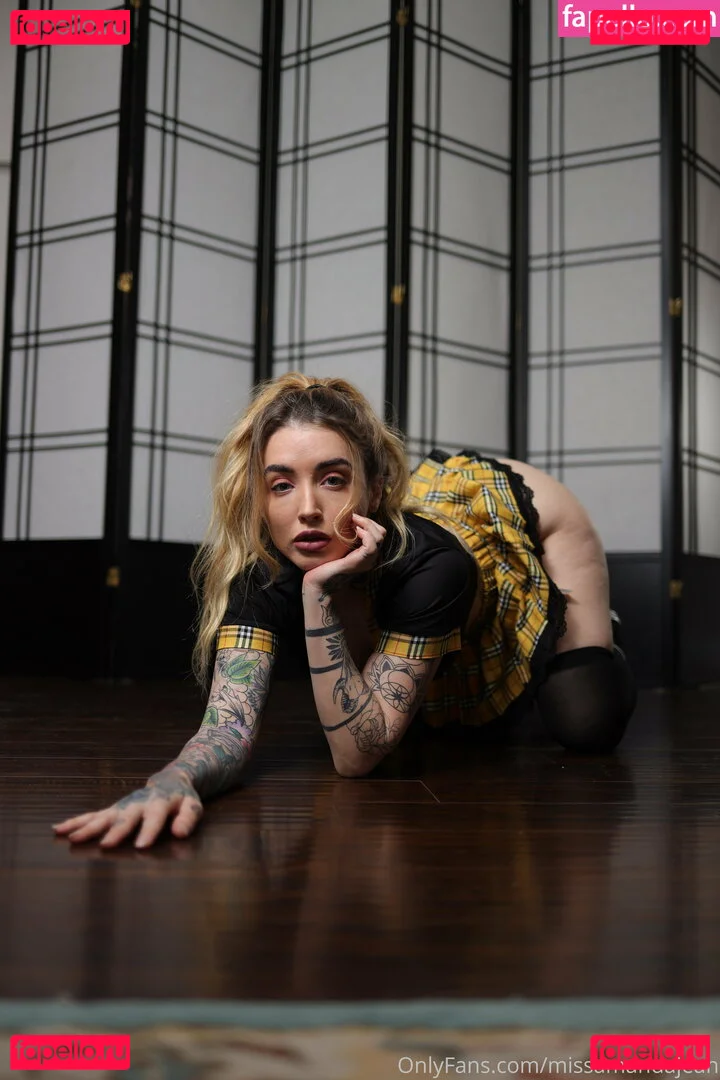 missamandajean Onlyfans Photo Gallery 