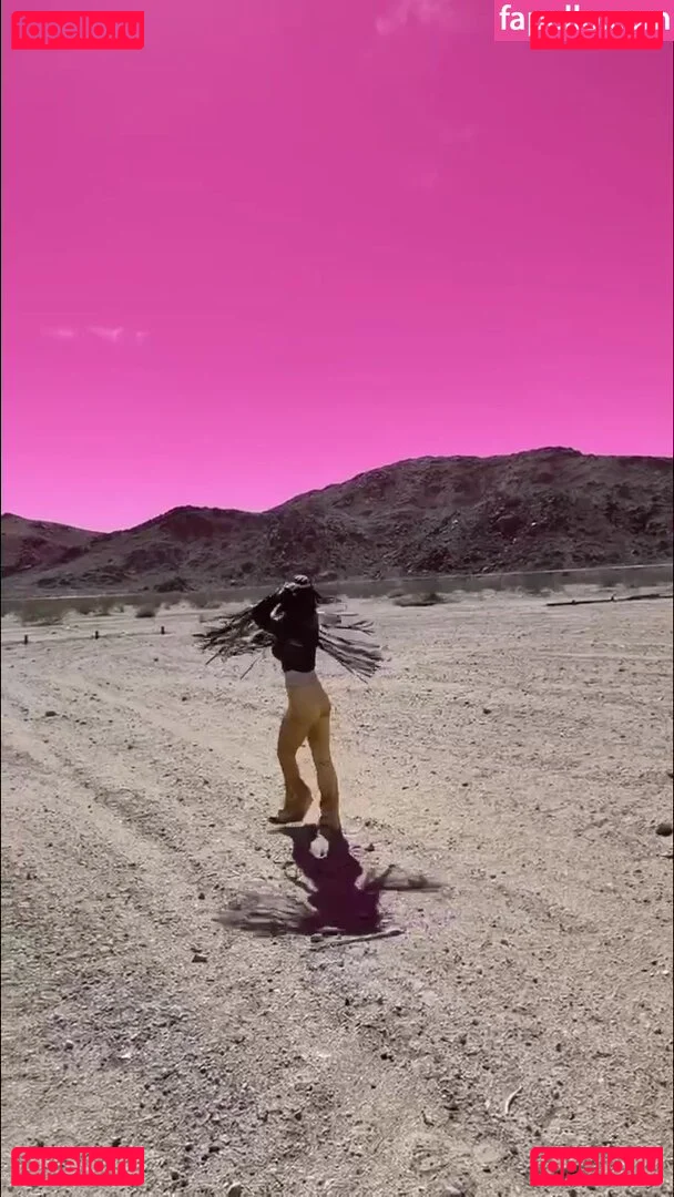 Carrie Keagen Onlyfans Photo Gallery 