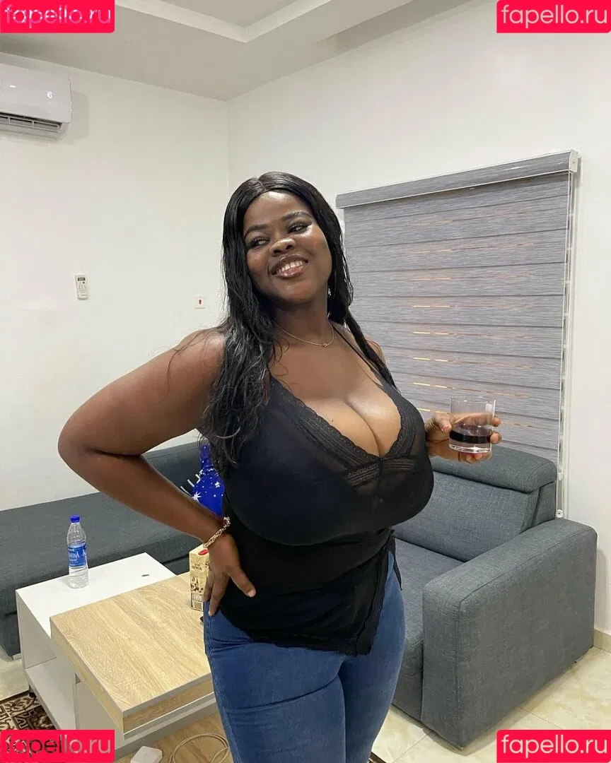 Chioma.lovv Onlyfans Photo Gallery 