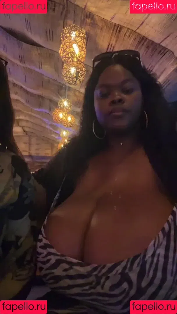 Chioma.lovv Onlyfans Photo Gallery 