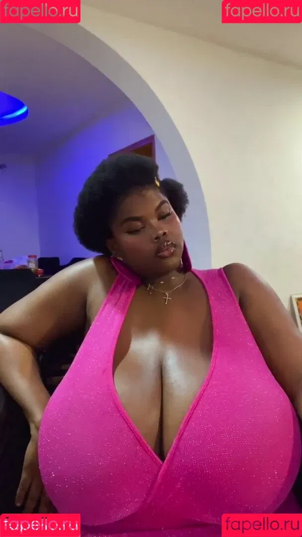 Chioma.lovv Onlyfans Photo Gallery 