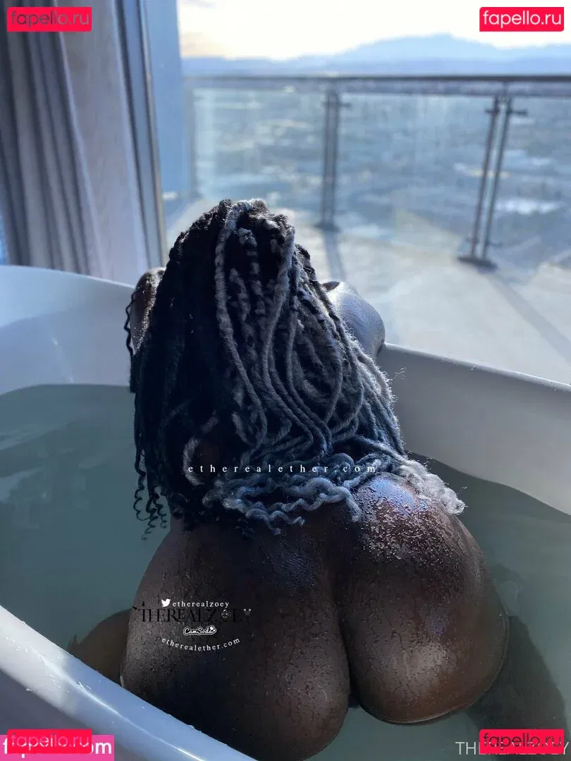 therealzoey Onlyfans Photo Gallery 