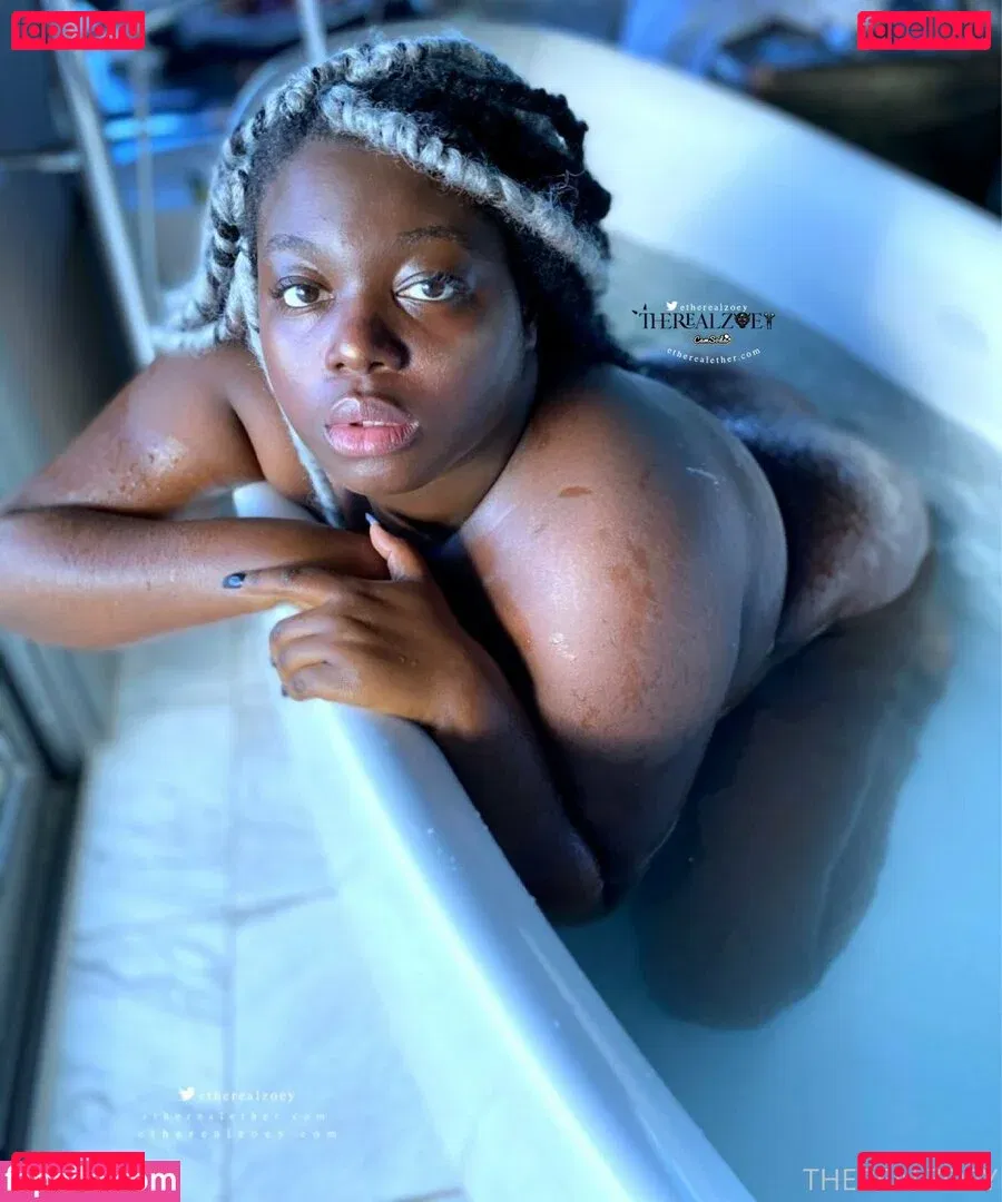 therealzoey Onlyfans Photo Gallery 