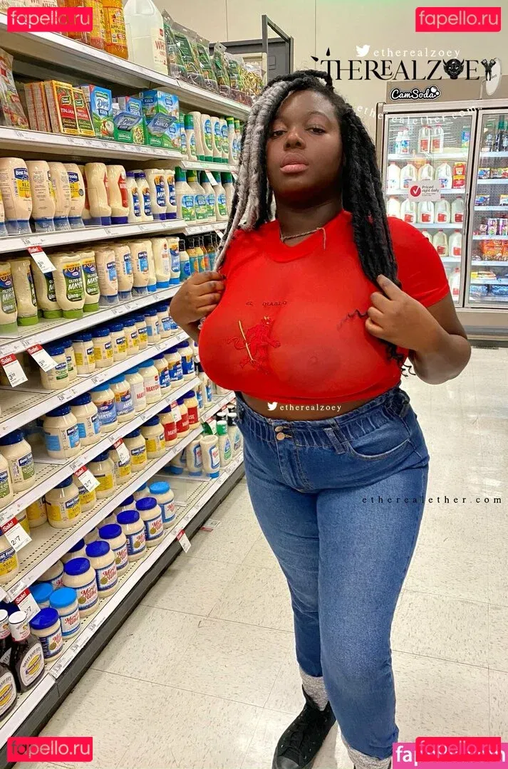 therealzoey Onlyfans Photo Gallery 