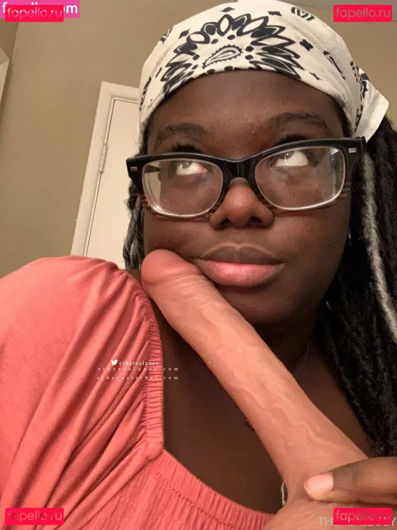 therealzoey Onlyfans Photo Gallery 