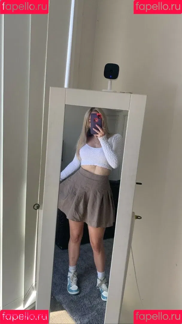 WandaWillow Onlyfans Photo Gallery 