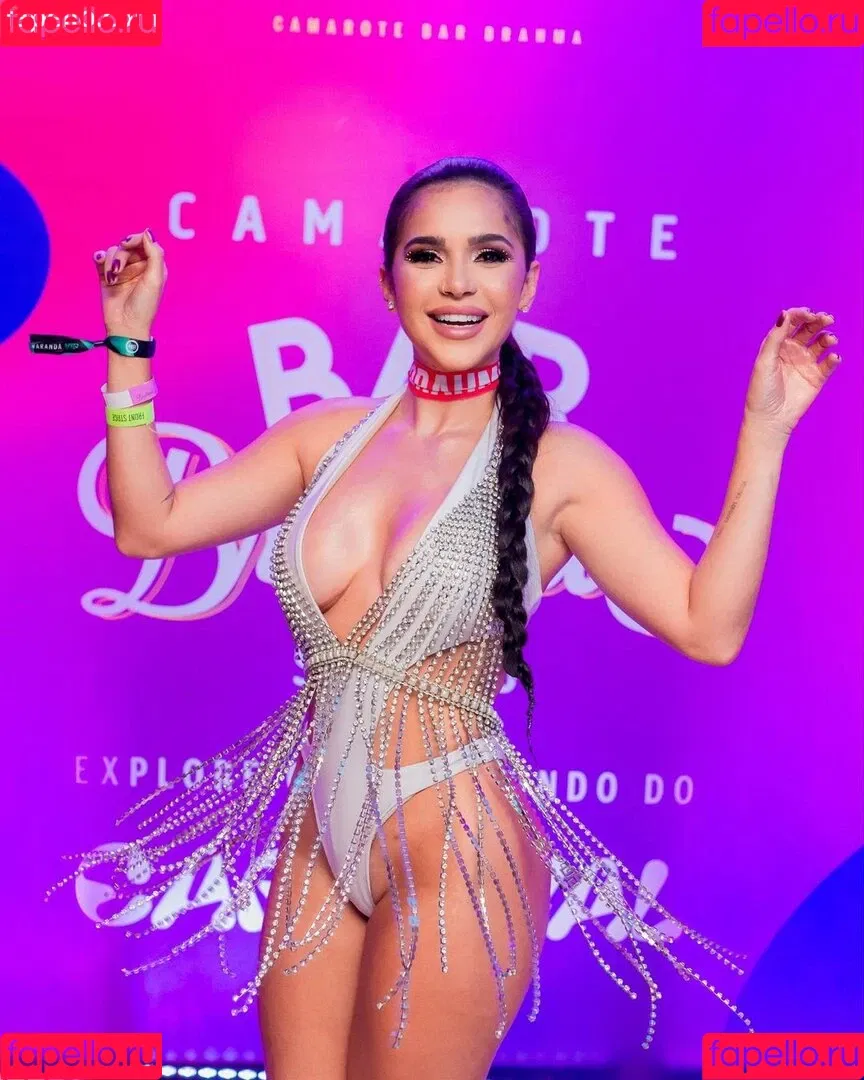 Gizelly Bicalho Onlyfans Photo Gallery 