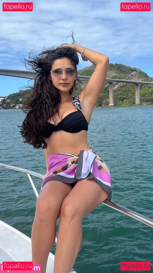 Gizelly Bicalho Onlyfans Photo Gallery 