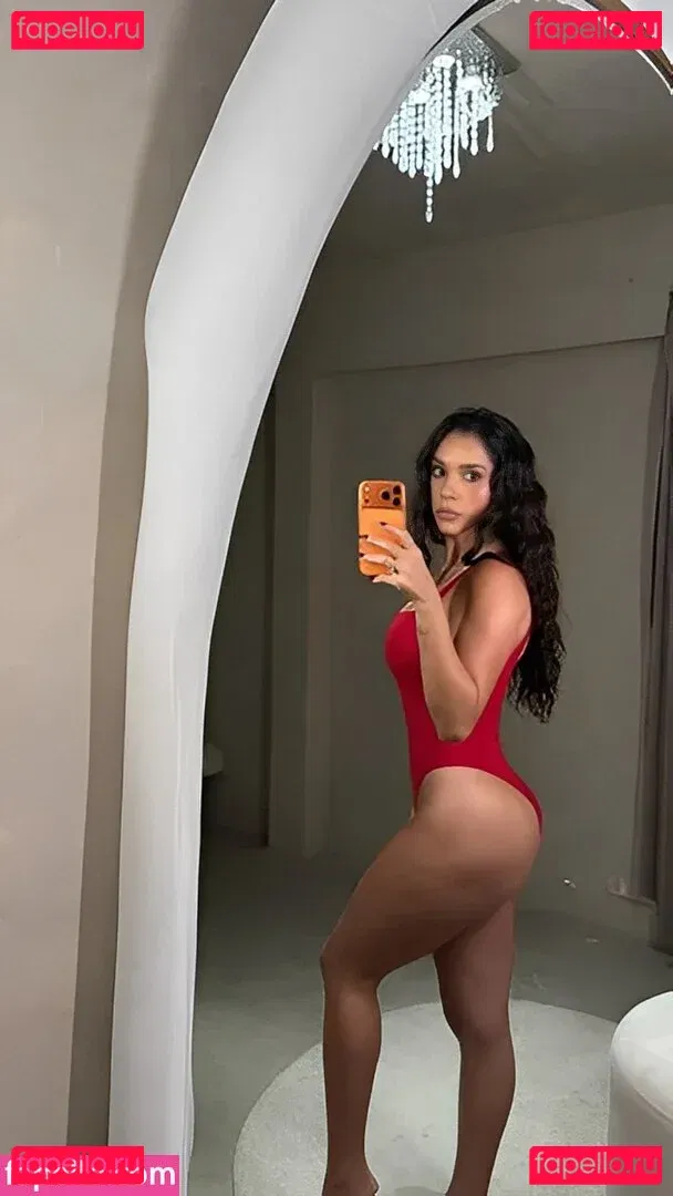 Gizelly Bicalho Onlyfans Photo Gallery 