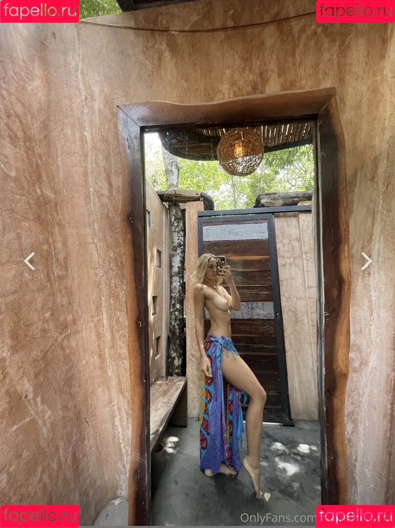 Margo Renate Onlyfans Photo Gallery 