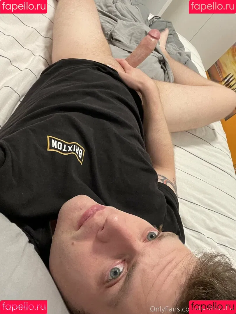 heyitskalen Onlyfans Photo Gallery 
