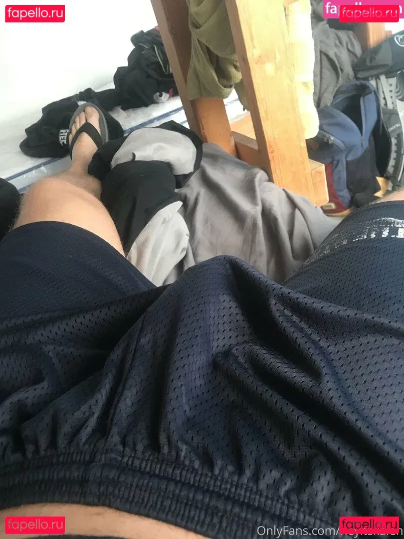 heyitskalen Onlyfans Photo Gallery 