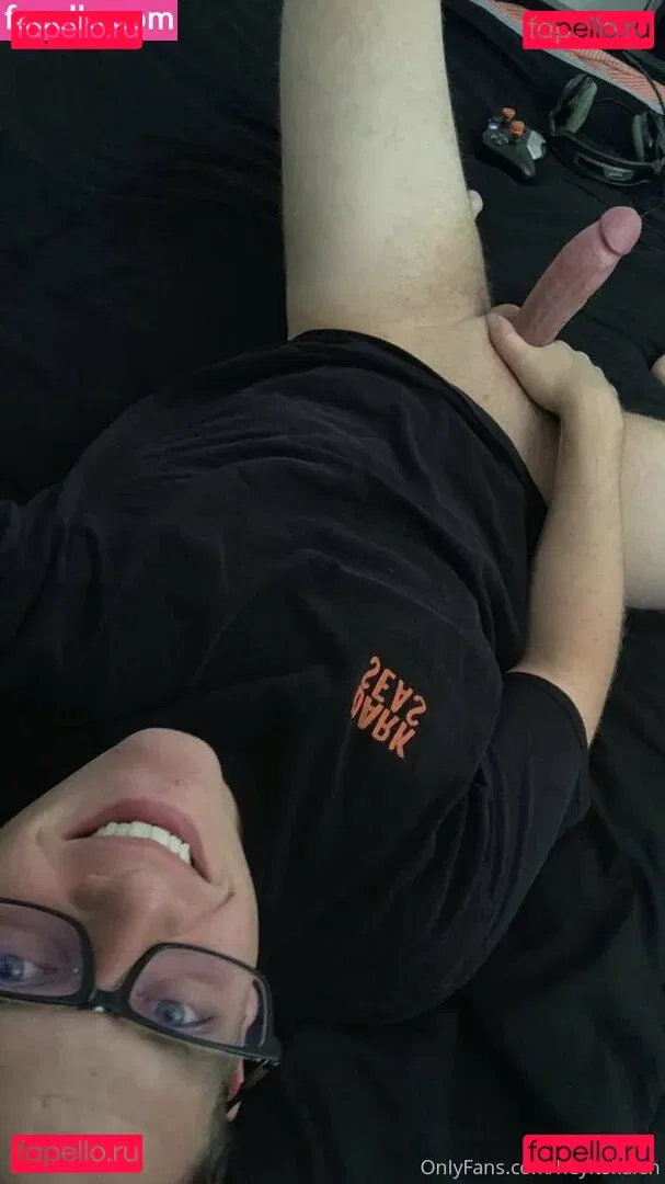 heyitskalen Onlyfans Photo Gallery 