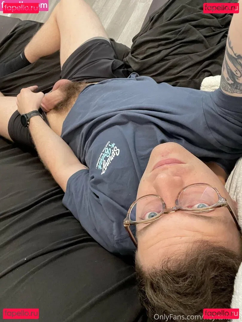 heyitskalen Onlyfans Photo Gallery 