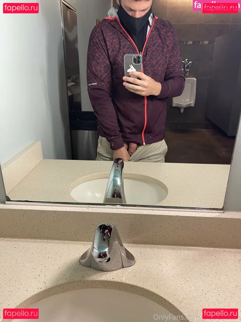 heyitskalen Onlyfans Photo Gallery 