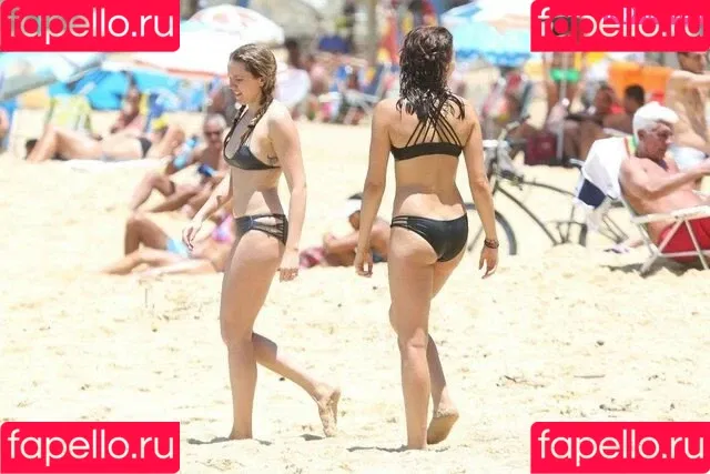 Troian Bellisario Onlyfans Photo Gallery 